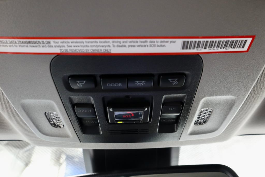 Used 2022 Toyota Camry SE w/ Audio Upgrade Package image 22