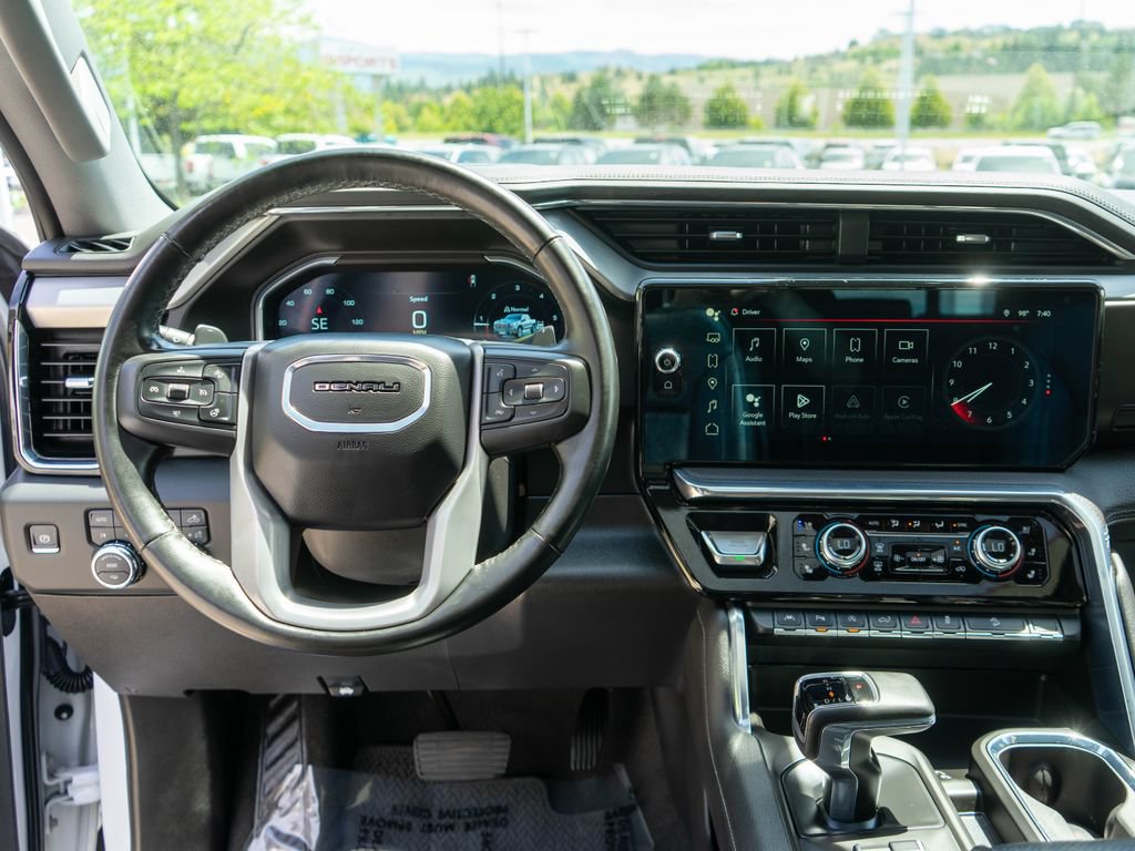 Used 2025 GMC Sierra 1500 Denali w/ Denali Reserve Package AWD/4WD image 16