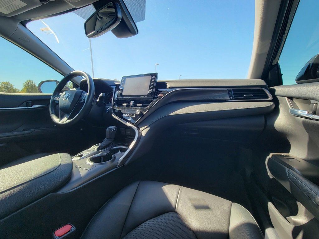 Used 2023 Toyota Camry XSE image 12