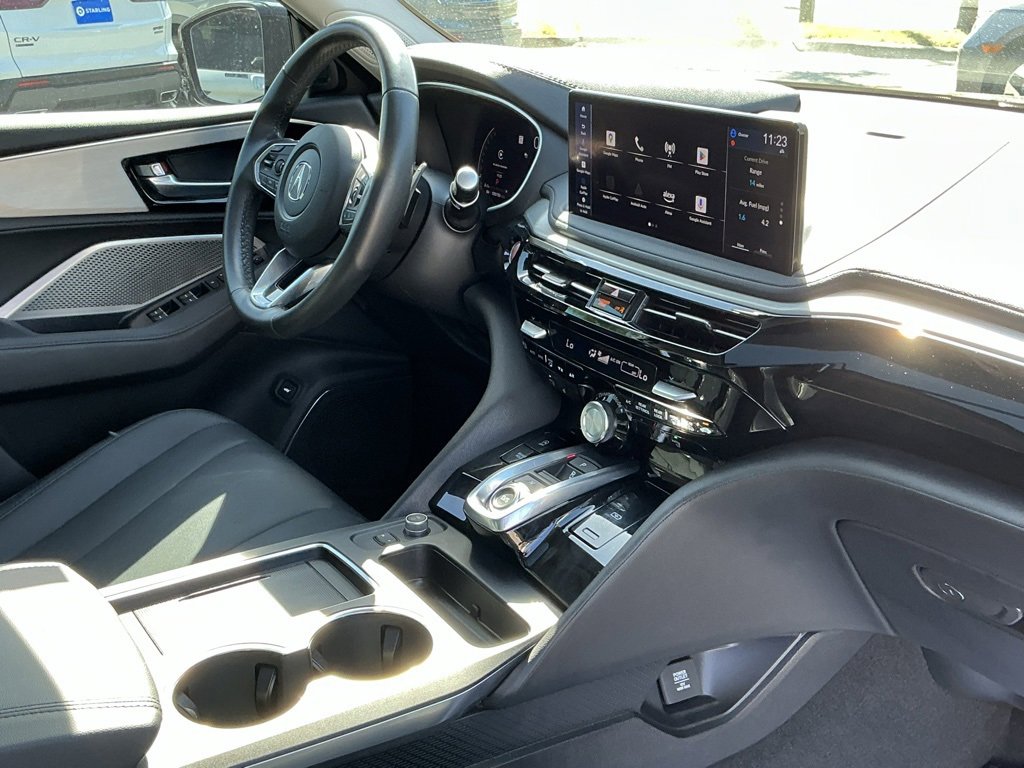 Used 2025 Acura MDX FWD image 15