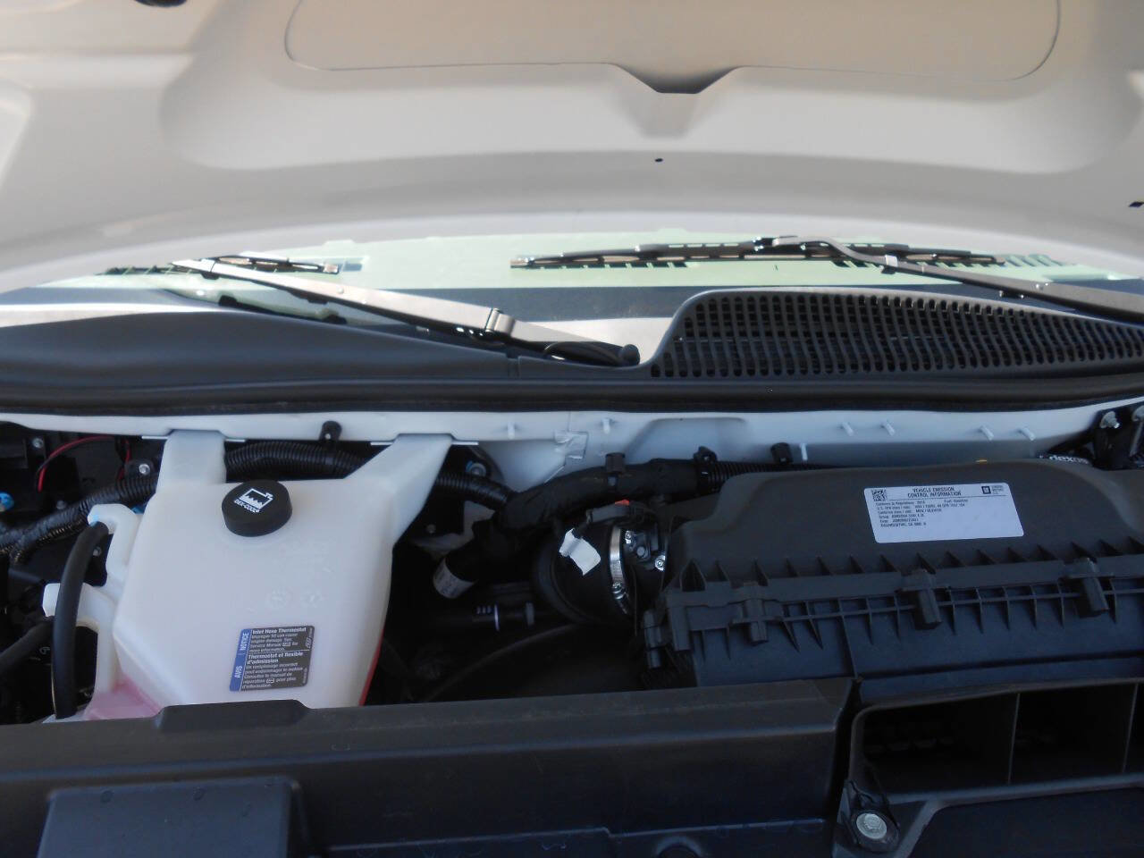 Used 2018 Chevrolet Express 2500 image 16