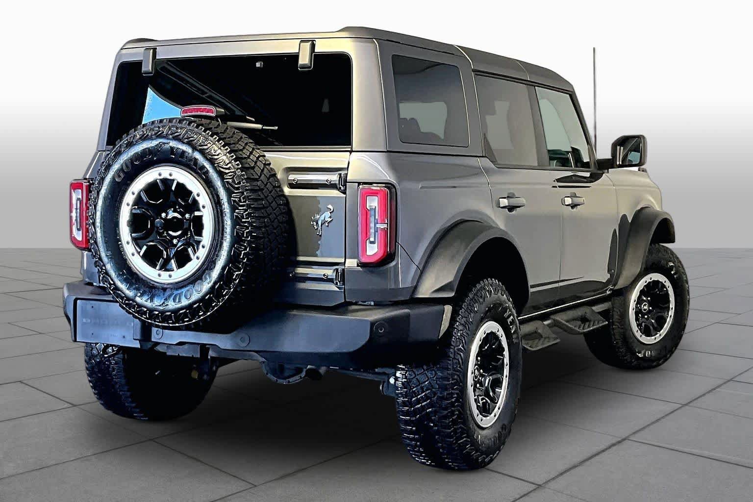 Used 2024 Ford Bronco Outer Banks w/ Sasquatch Package AWD/4WD image 13