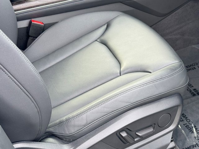 Certified 2023 Audi Q7 3.0T Premium Plus image 13