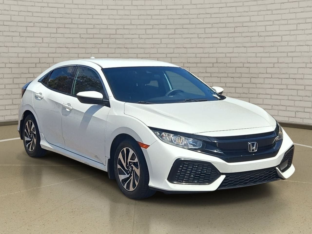 Used 2019 Honda Civic LX image 3
