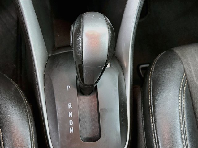 Used 2019 Chevrolet Trax LT w/ LT Convenience Package FWD image 17