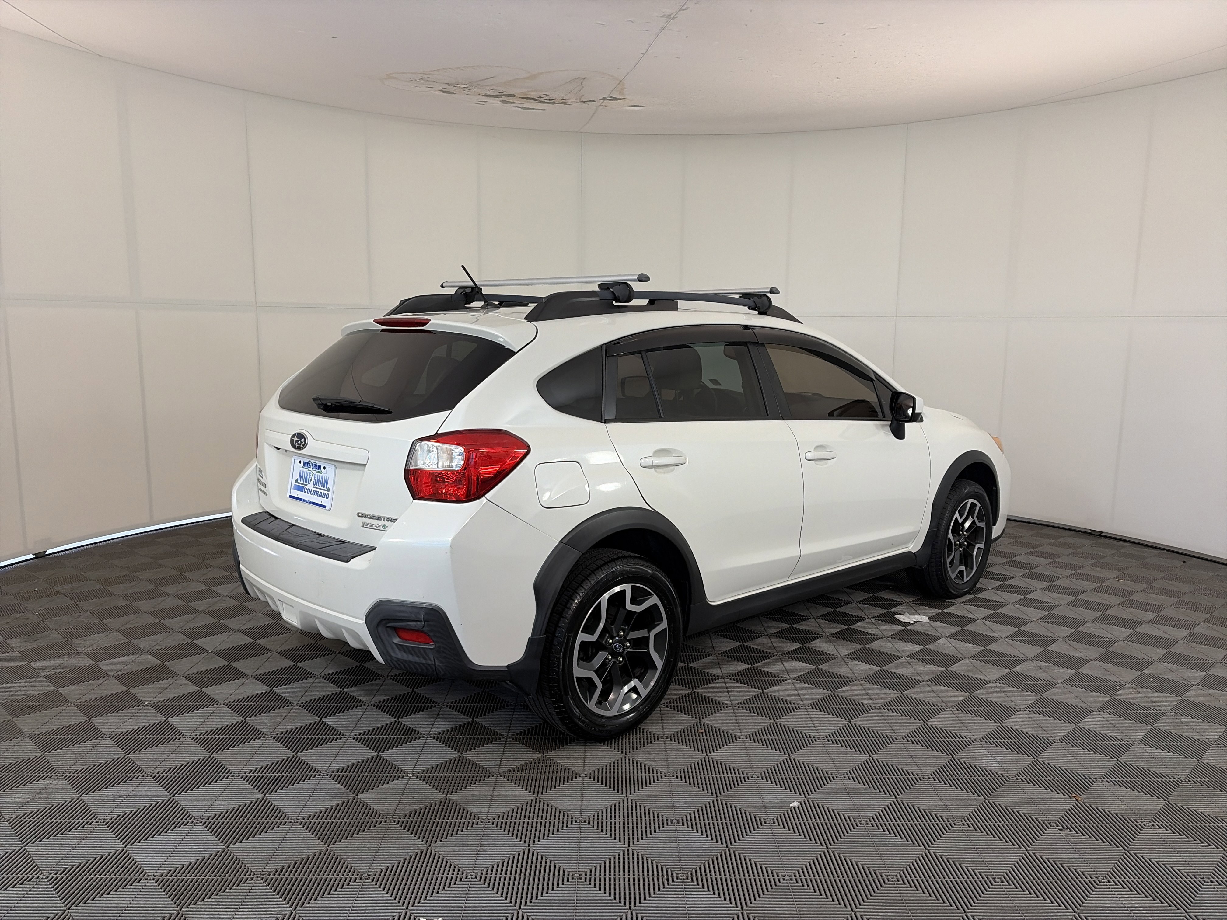 Used 2016 Subaru Crosstrek 2.0i Premium w/ Moonroof Package image 5