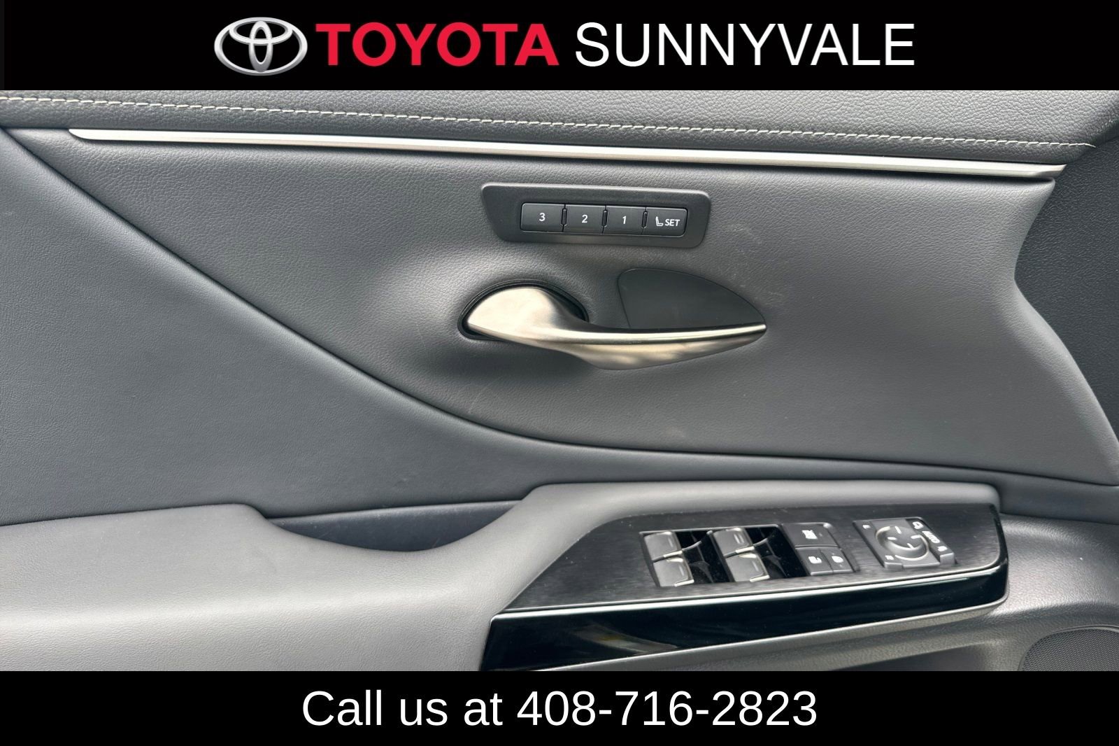 Used 2025 Lexus ES 300h w/ Premium Package image 15