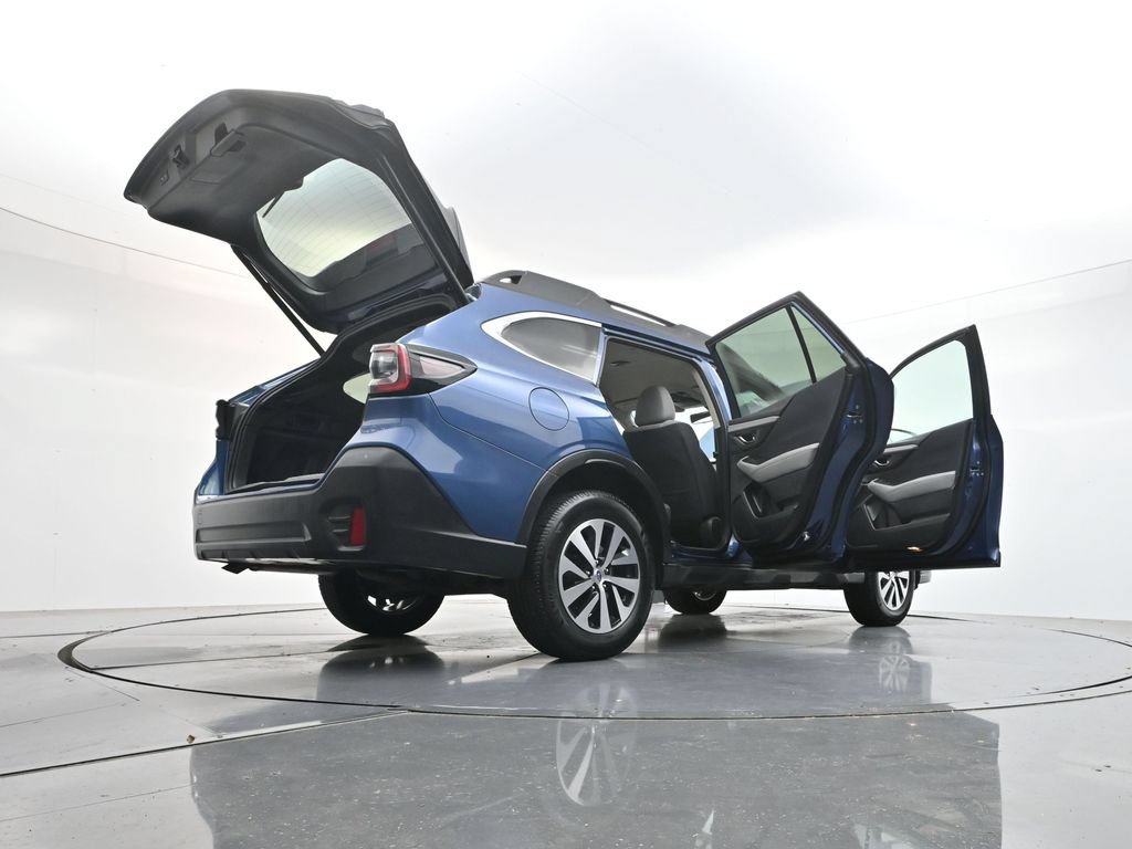 Used 2022 Subaru Outback Premium AWD/4WD image 45