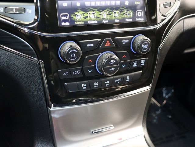 Used 2021 Jeep Grand Cherokee Limited image 21