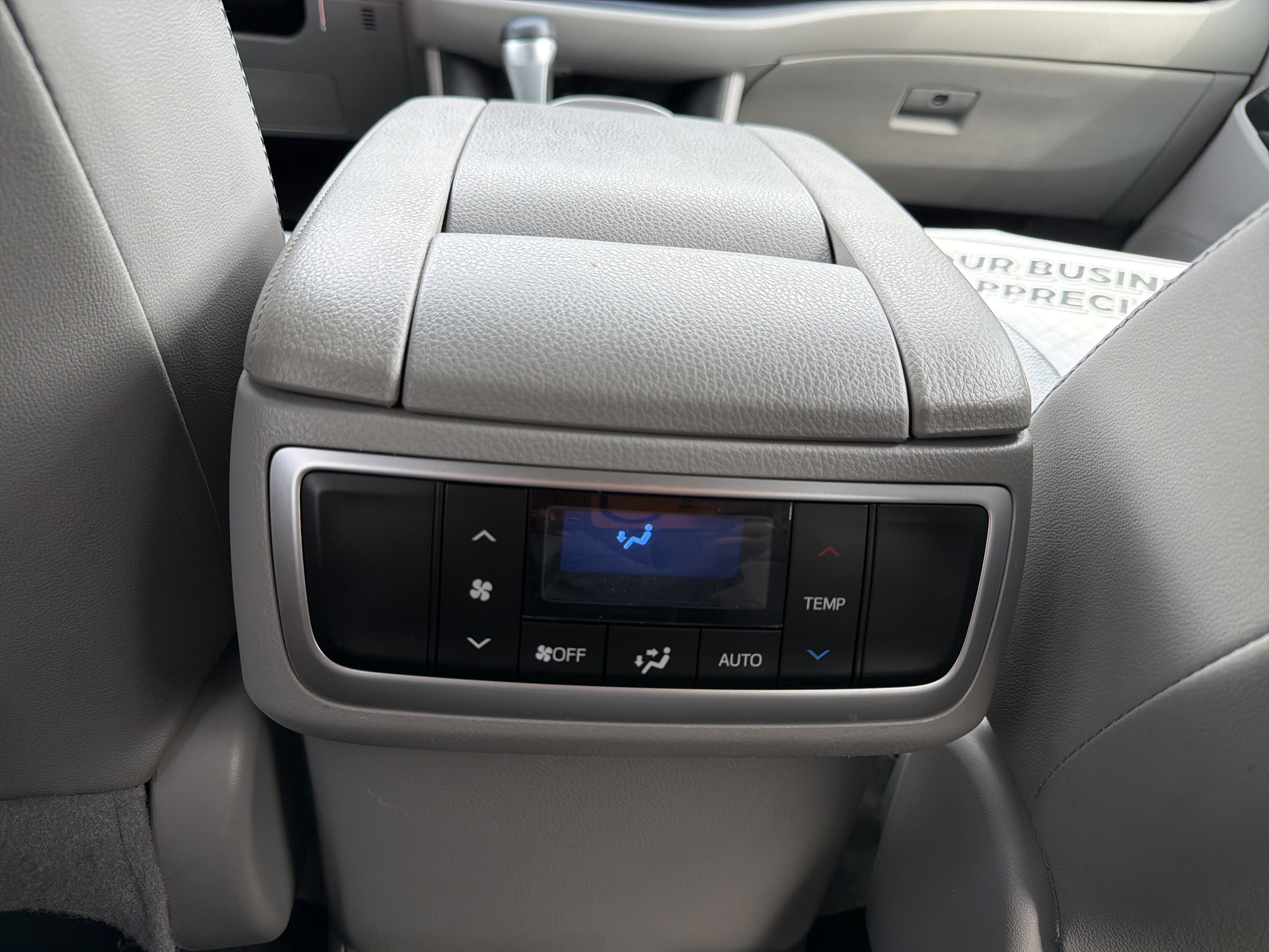 Used 2019 Toyota Highlander Plus AWD/4WD image 23