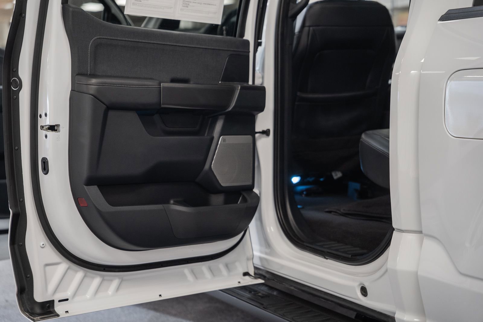 Used 2023 Ford F150 Lariat w/ Equipment Group 502A High image 40