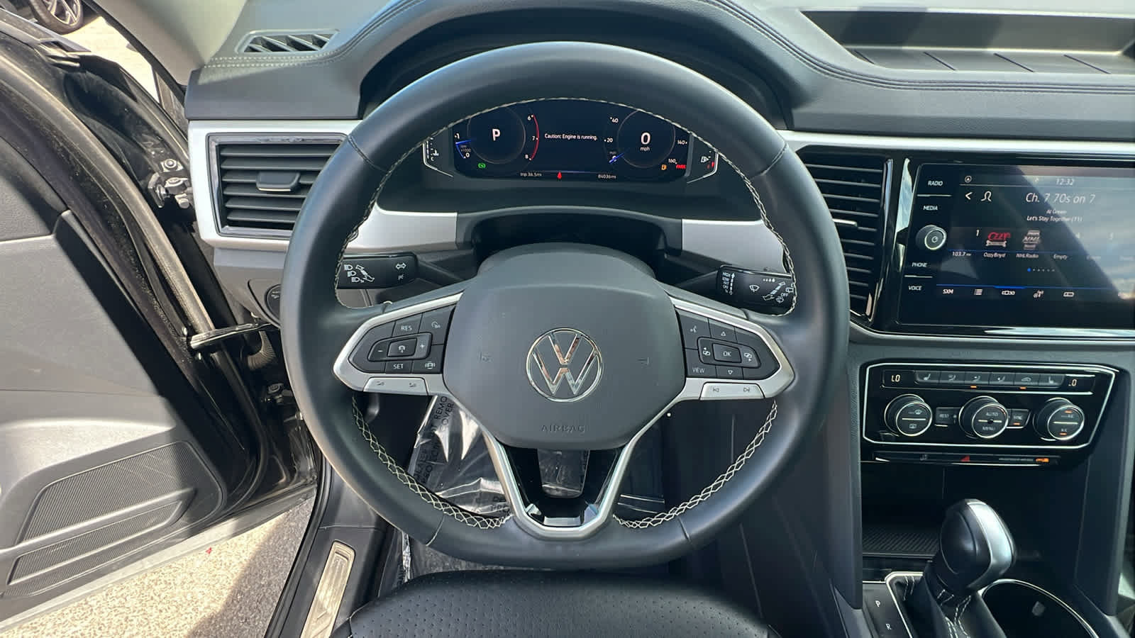 Used 2022 Volkswagen Atlas SE image 18