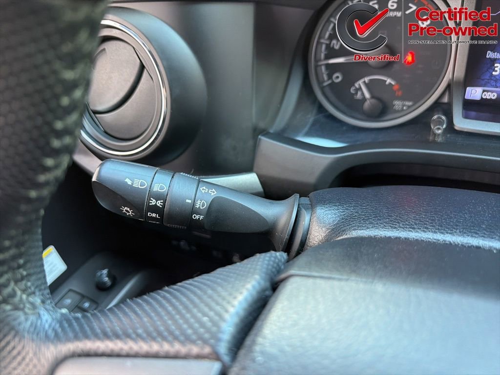 Used 2020 Toyota Tacoma TRD Off-Road AWD/4WD image 65