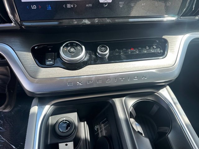 New 2027 Ford Expedition Max Platinum w/ Driver's Package AWD/4WD image 27