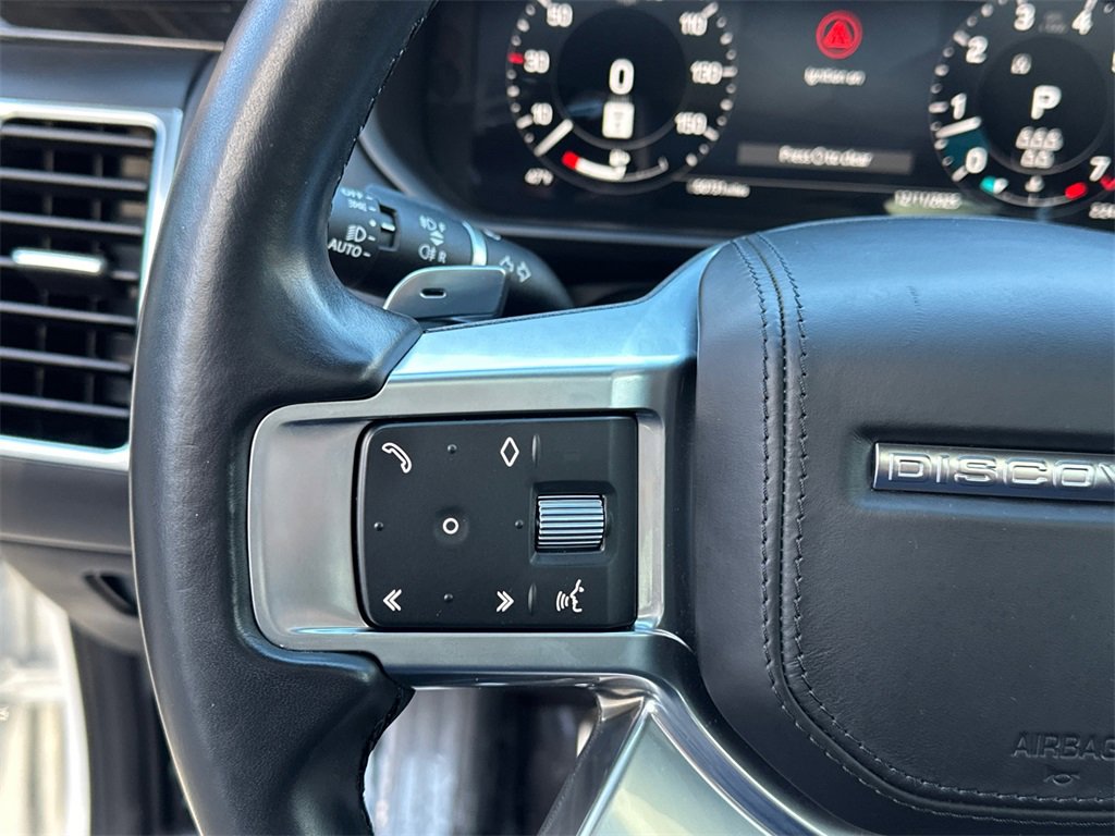 Used 2023 Land Rover Discovery Metropolitan Edition image 22