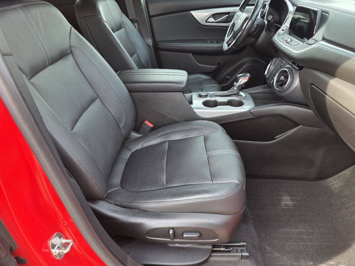 Used 2019 Chevrolet Blazer LT w/ Sun and Wheels Package AWD/4WD image 23