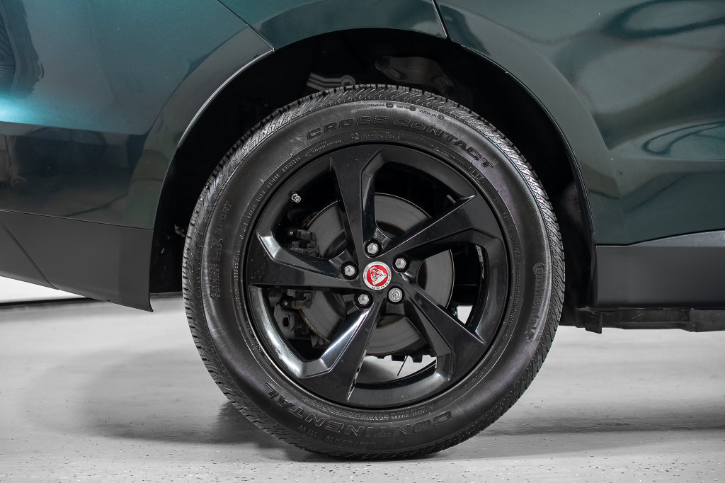 Used 2018 Jaguar F-PACE Premium AWD/4WD image 7