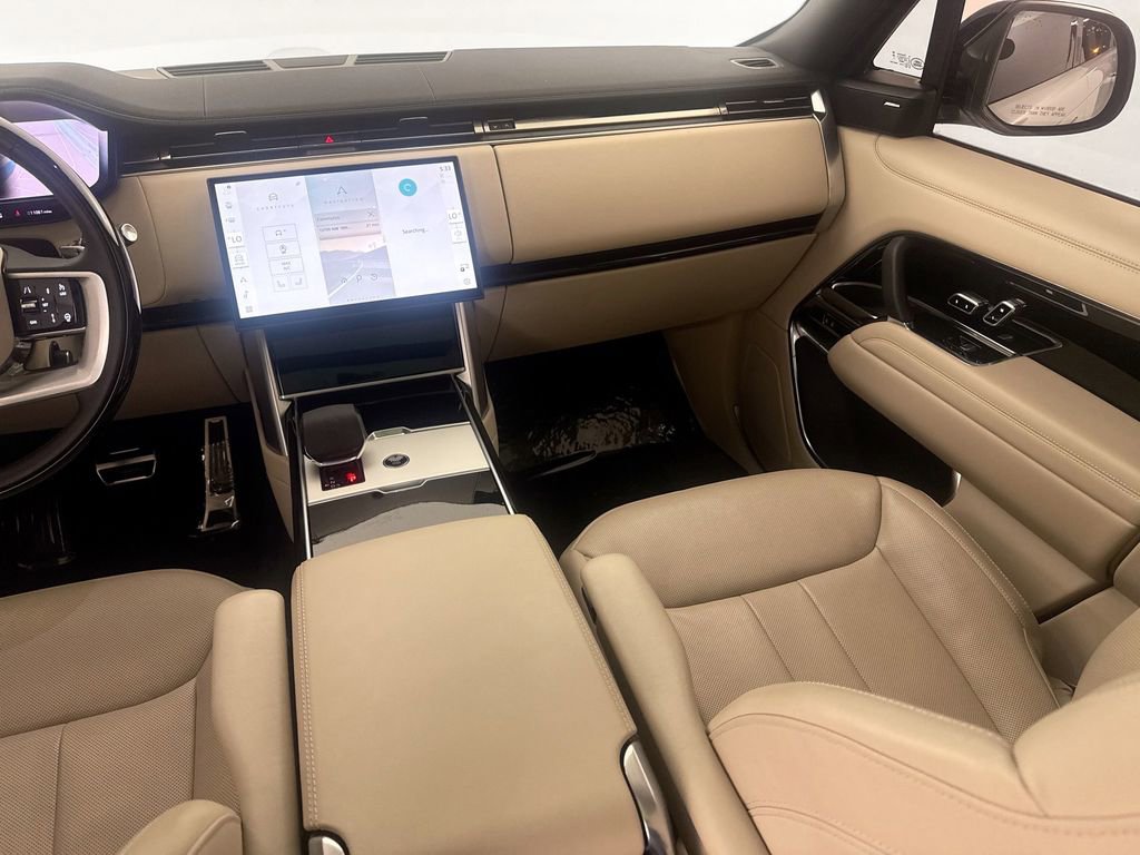 Certified 2024 Land Rover Range Rover SE AWD/4WD image 23