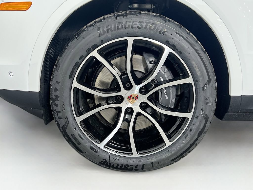 New 2026 Porsche Cayenne image 33
