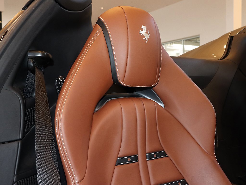 Certified 2021 Ferrari 812 GTS image 43