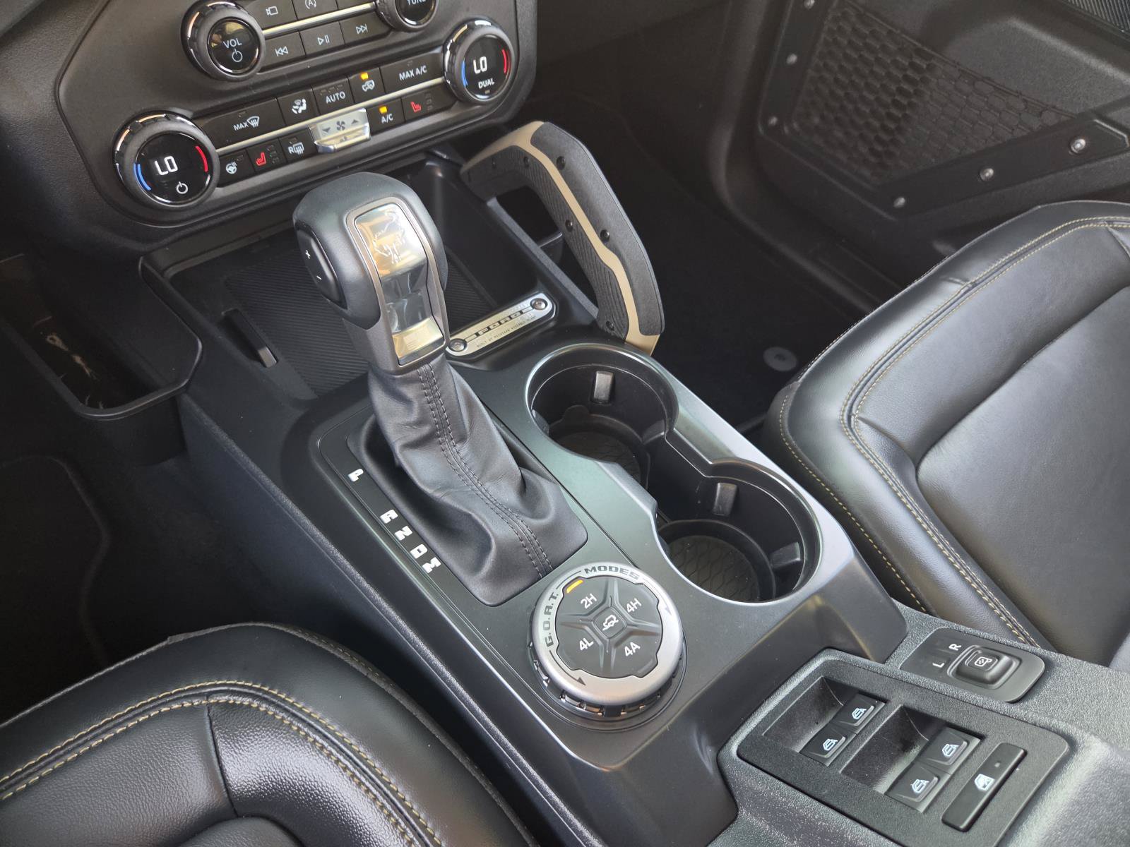Used 2025 Ford Bronco Badlands AWD/4WD image 27