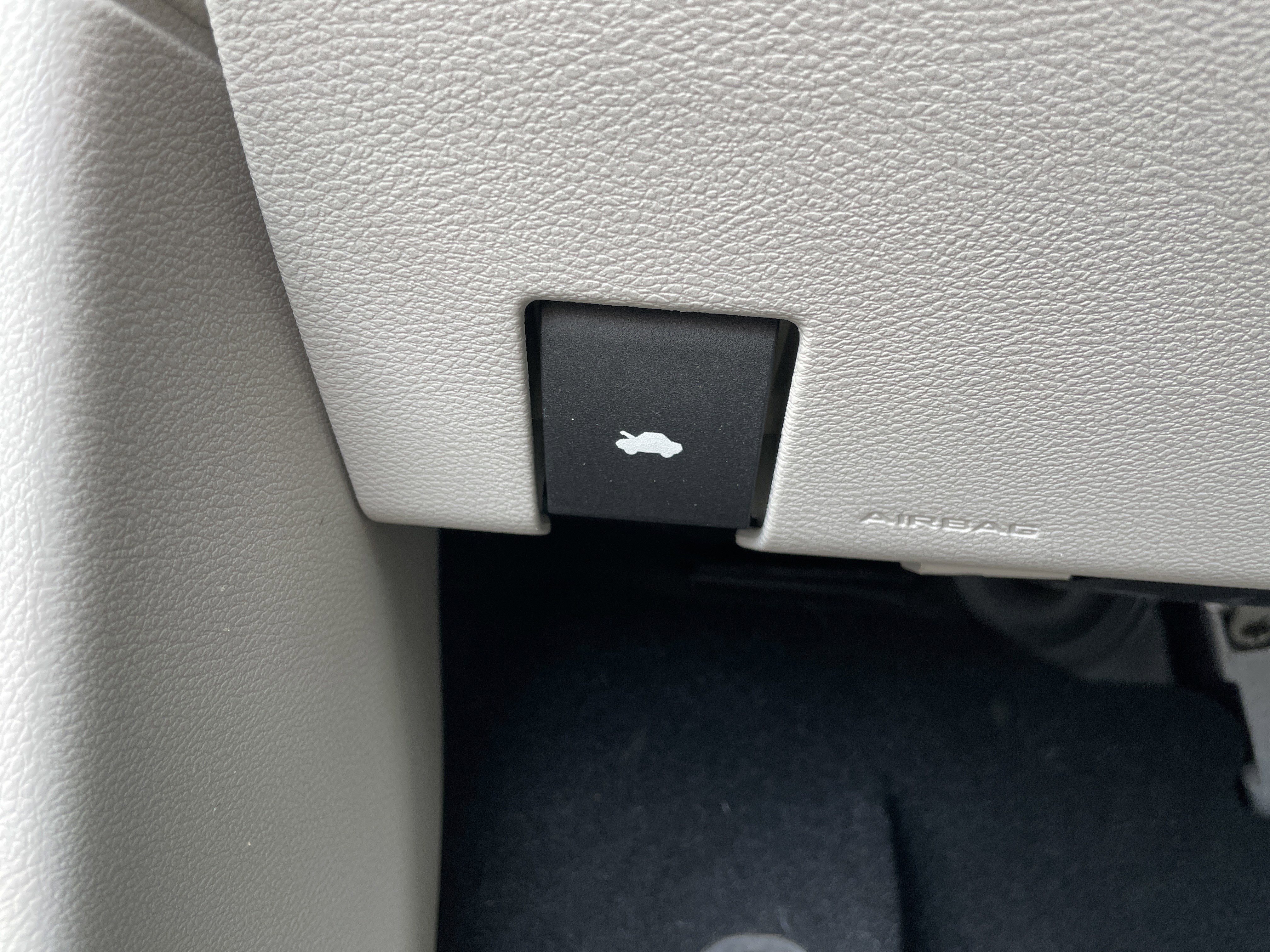 Used 2022 Chrysler Pacifica Touring-L image 38