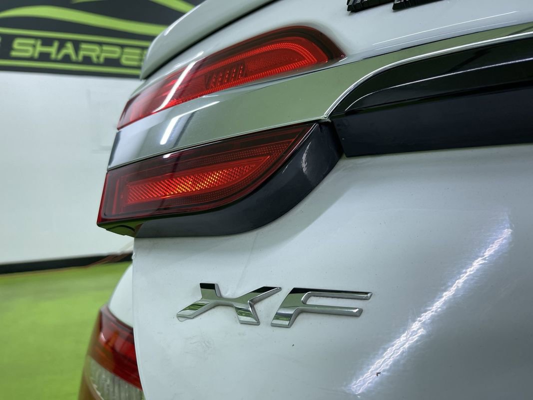 Used 2013 Jaguar XF 3.0 image 12