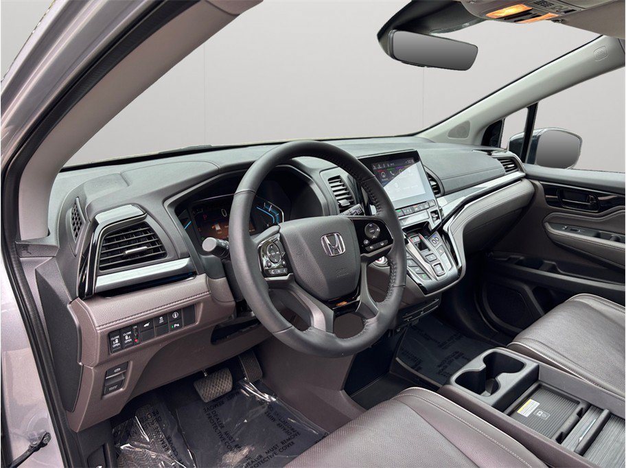 Used 2023 Honda Odyssey Elite image 6