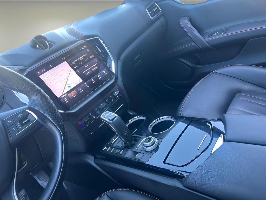 Used 2022 Maserati Ghibli Modena Q4 image 16