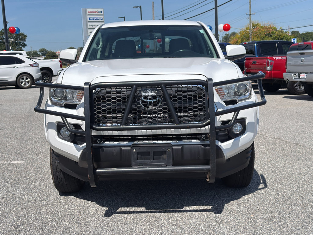 Used 2017 Toyota Tacoma SR5 w/ Tow Package RWD image 6