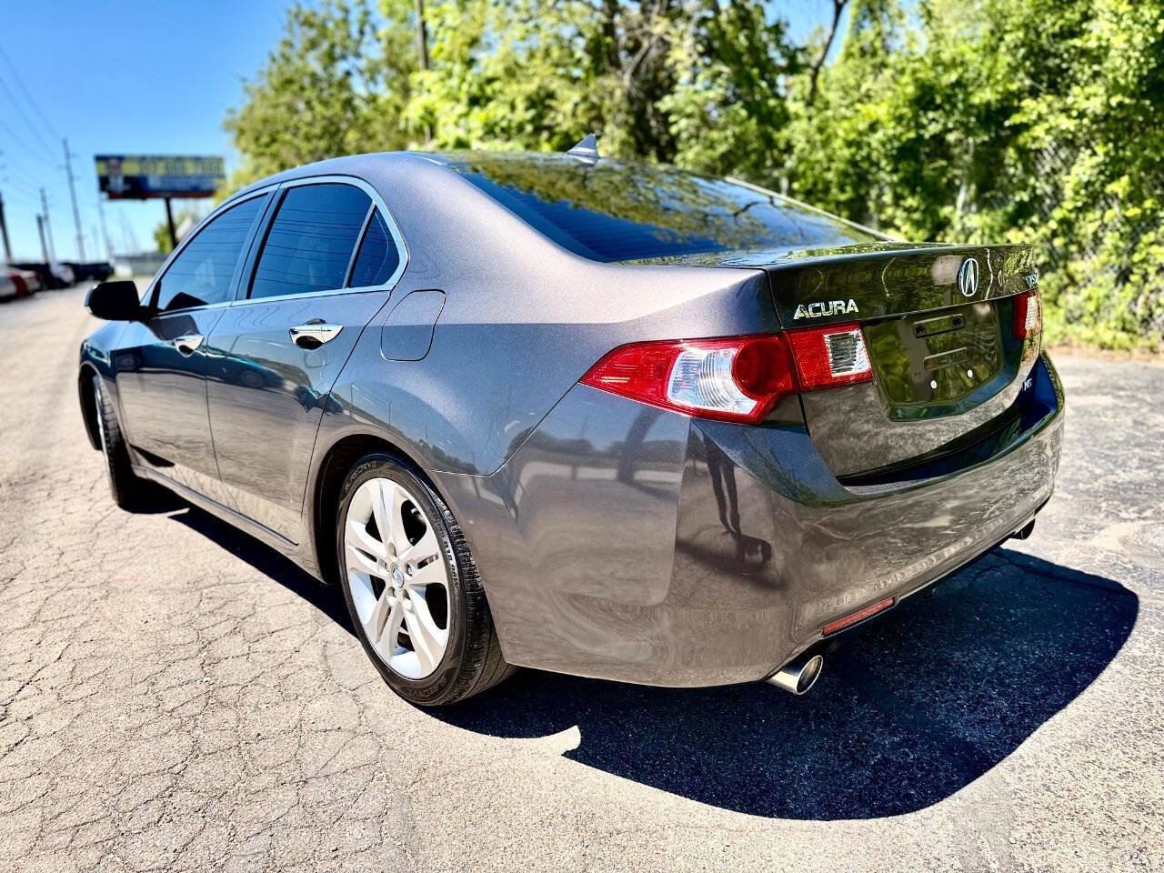 Used 2010 Acura TSX V6 Sedan FWD image 3