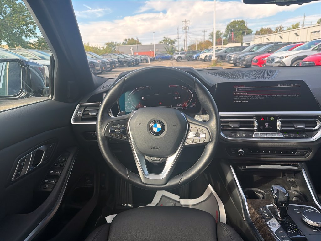 Used 2021 BMW 330i xDrive Sedan AWD/4WD image 10