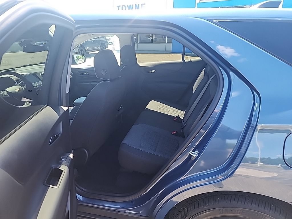 Used 2024 Chevrolet Equinox LT AWD/4WD image 17