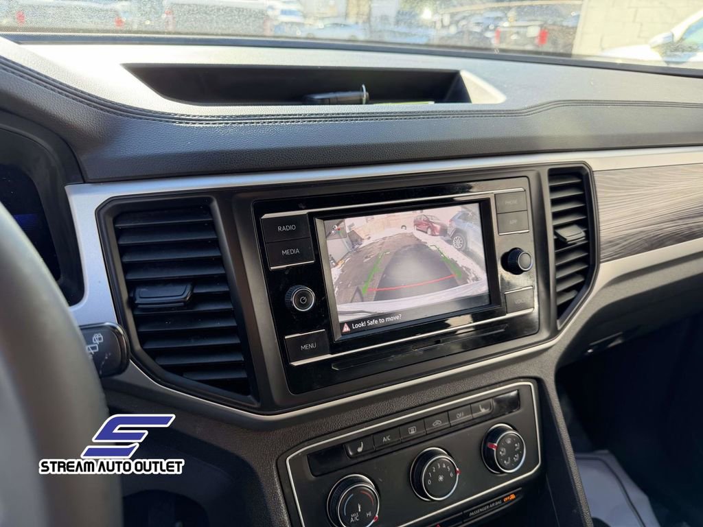 Used 2022 Volkswagen Atlas Cross Sport SE image 37