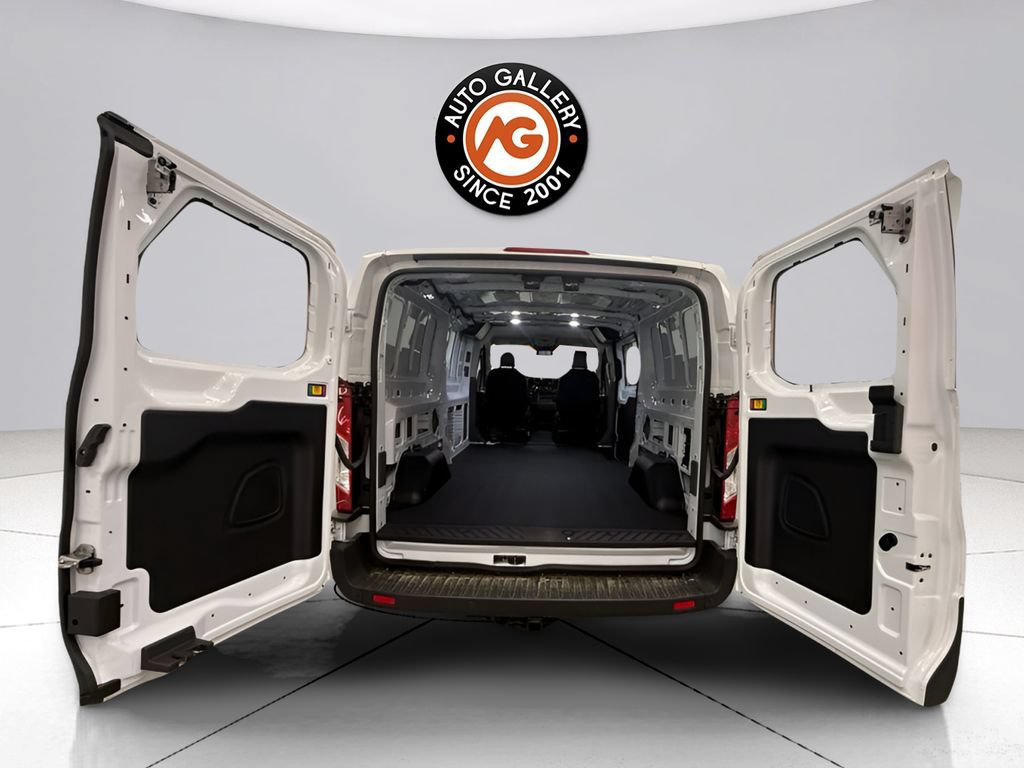 Used 2024 Ford Transit 150 Low Roof RWD image 27