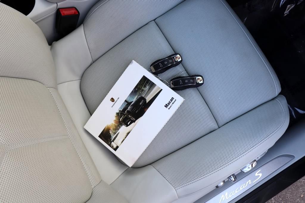 Used 2017 Porsche Macan S image 89