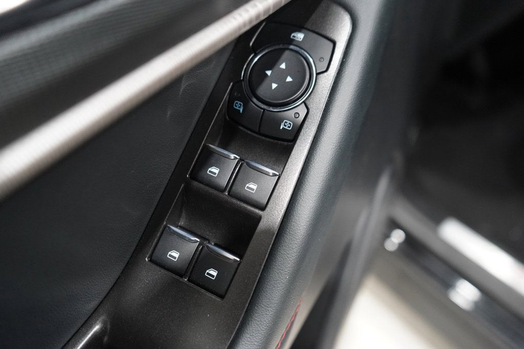 Used 2025 Ford Explorer ST-Line AWD/4WD image 34