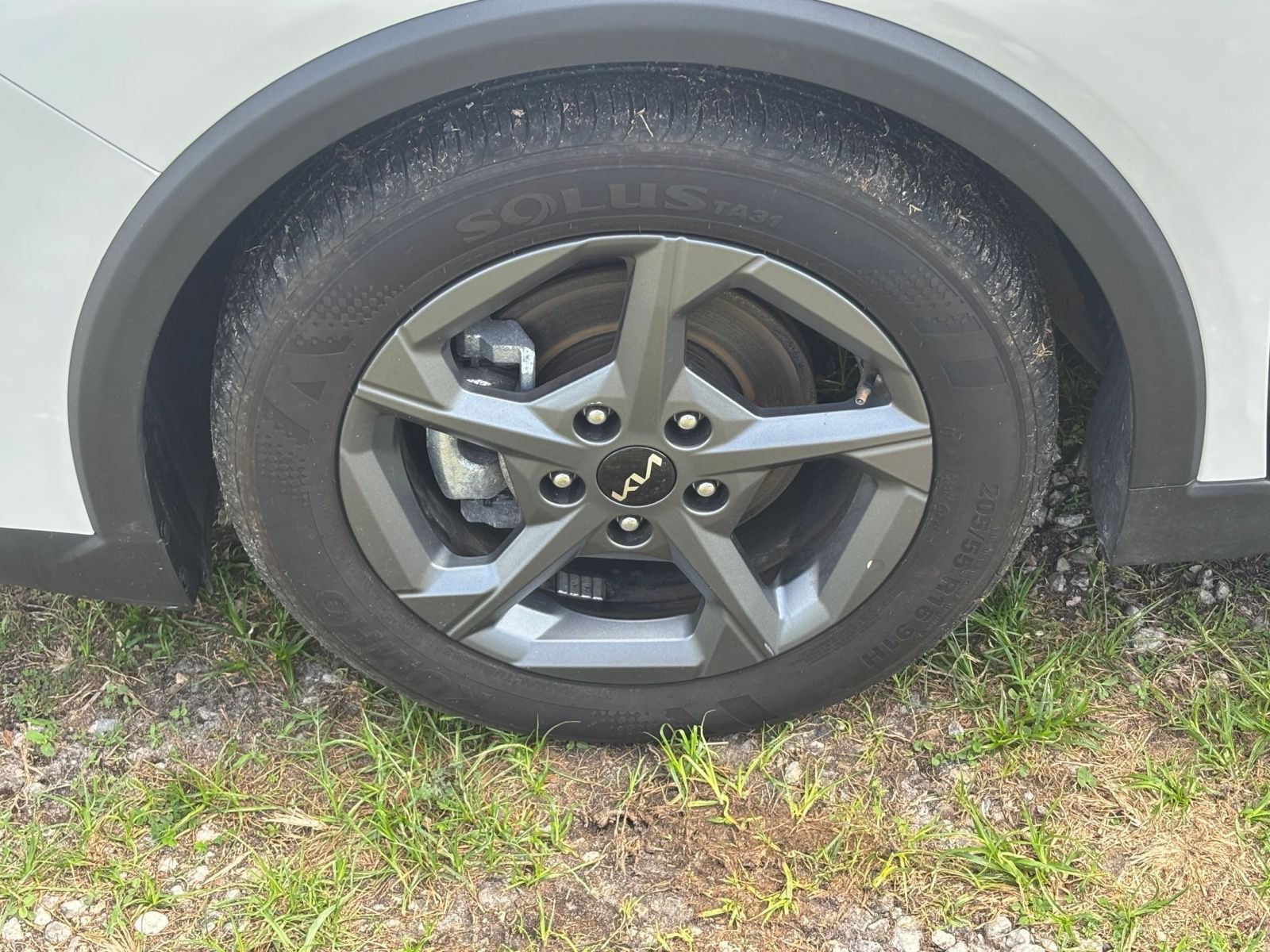 Used 2025 Kia K4 FWD image 32