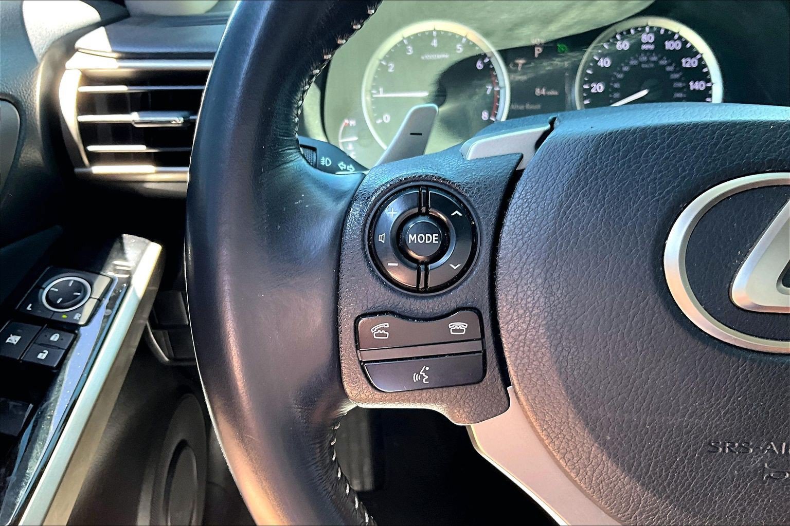 Used 2016 Lexus IS 300 AWD image 19