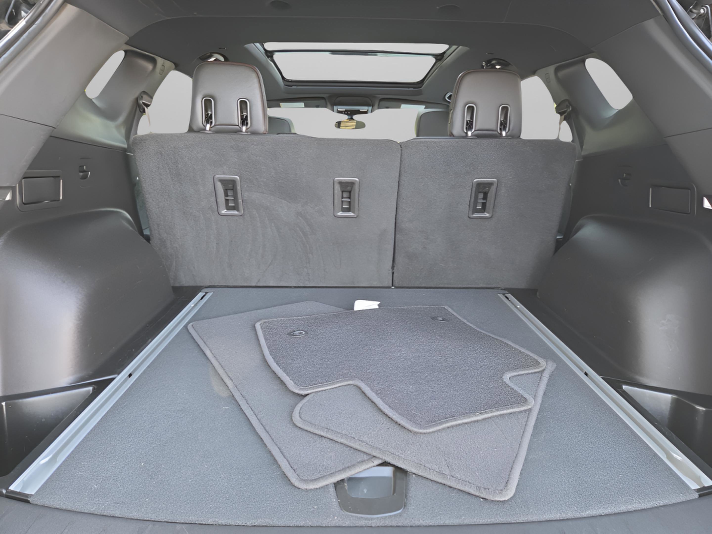 Used 2019 Chevrolet Blazer RS w/ Sun and Wheels Package image 31