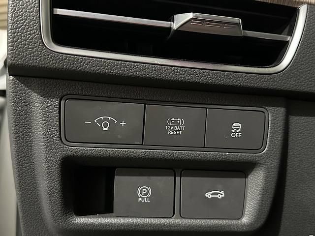 Used 2025 Hyundai Sonata SEL FWD image 22