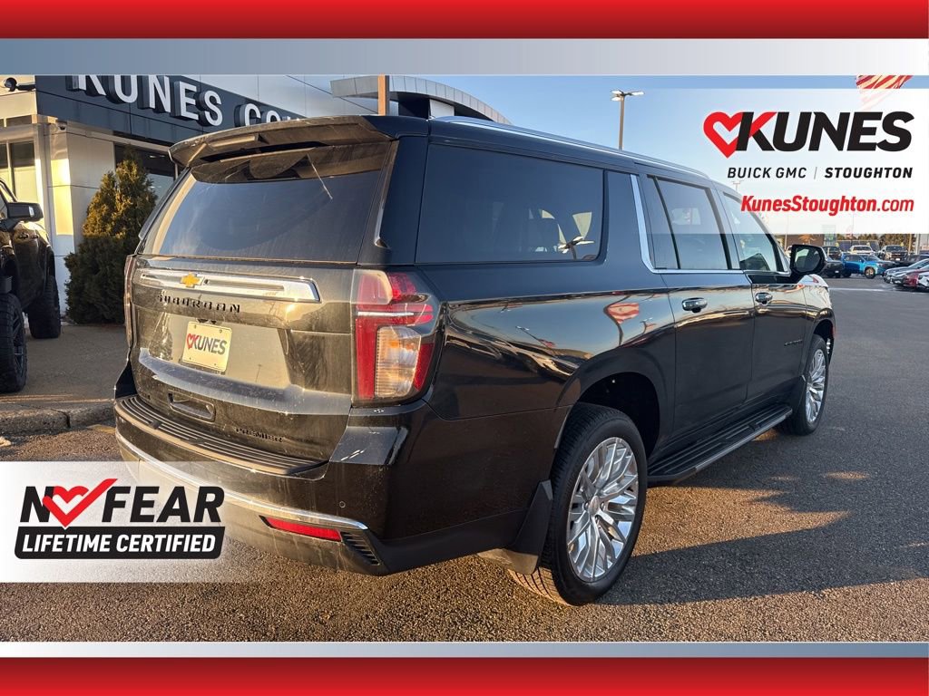 Used 2024 Chevrolet Suburban Premier image 11