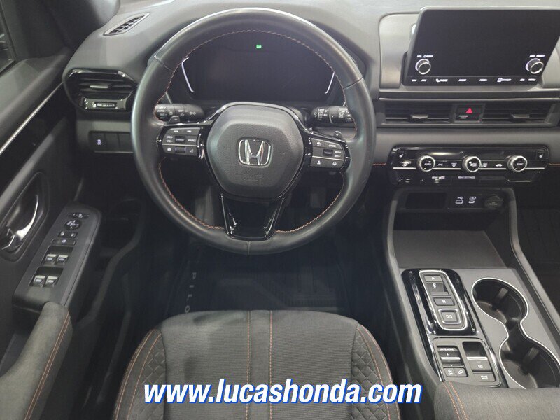 Used 2024 Honda Pilot Sport image 9