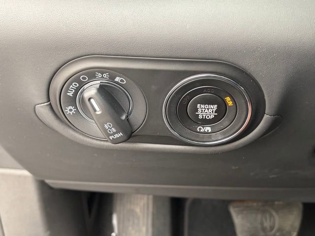 Used 2022 Maserati Levante GT image 35
