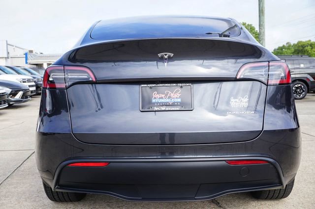 Used 2025 Tesla Model Y Long Range image 5