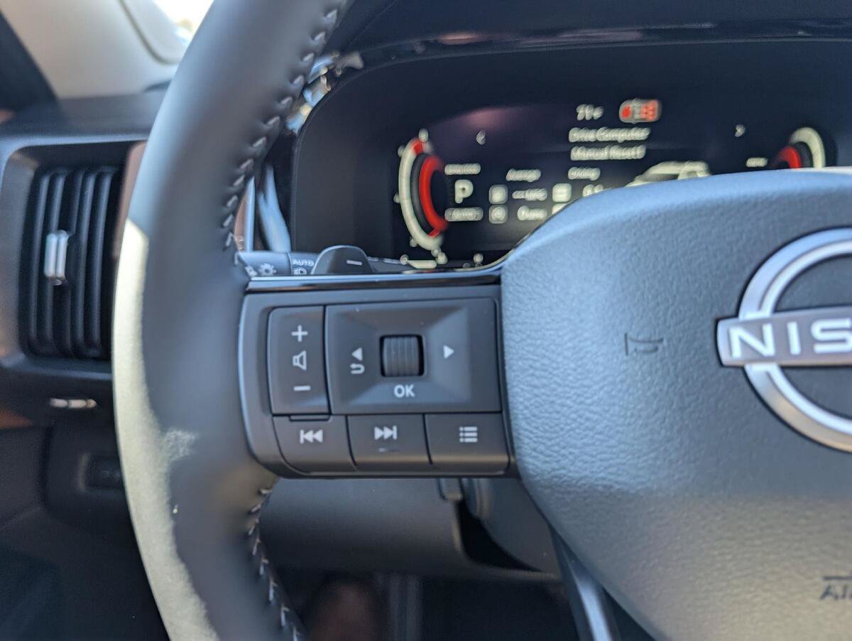 New 2026 Nissan Pathfinder Platinum AWD/4WD image 21