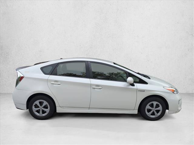 Used 2015 Toyota Prius Two FWD image 4