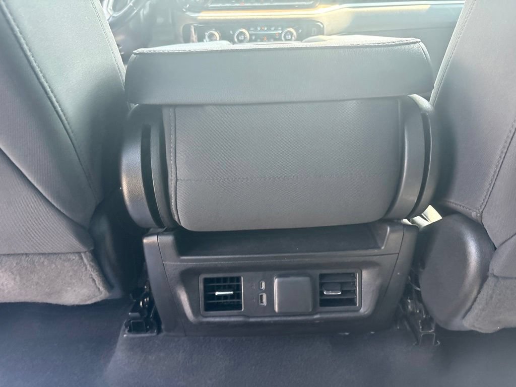 Used 2022 Chevrolet Silverado 1500 LT AWD/4WD image 29