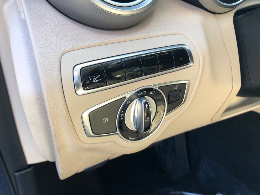 Used 2015 Mercedes-Benz C 300 4MATIC Sedan image 15