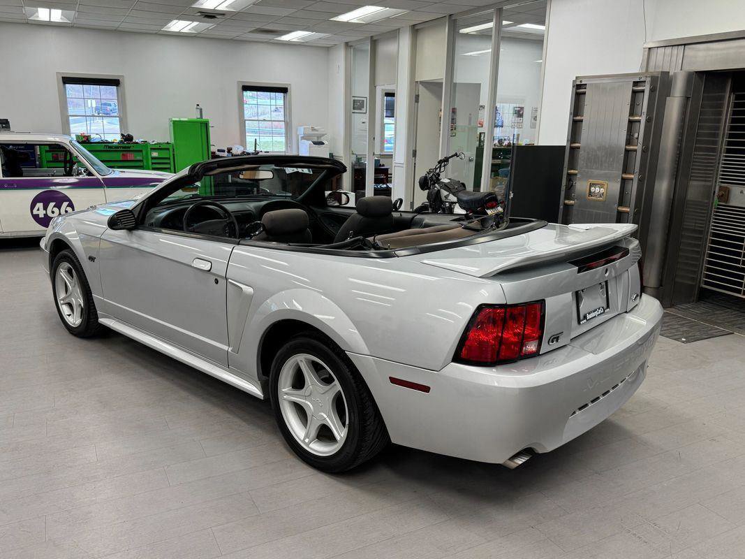 Used 2000 Ford Mustang GT RWD image 28